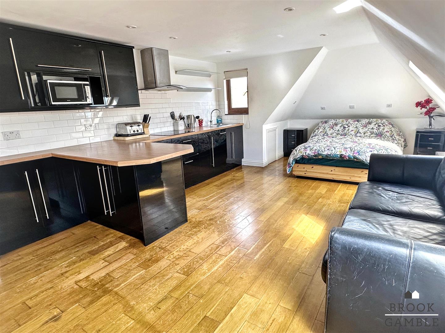 4 Bedroom House. Milton Road in Eastbourne,  30